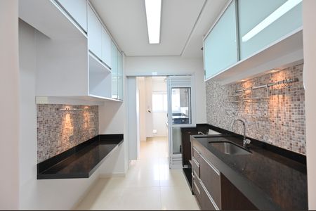 Apartamento à venda com 115m², 3 quartos e 2 vagasCozinha