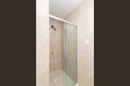 Banheiro  de apartamento para alugar com 2 quartos, 65m² em Menino Deus, Porto Alegre