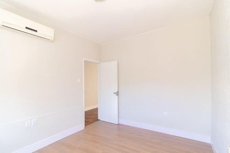 Quarto 2 de apartamento para alugar com 2 quartos, 65m² em Menino Deus, Porto Alegre