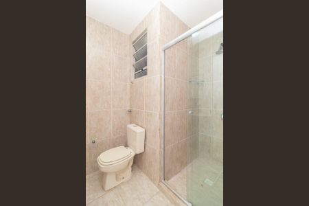 Banheiro  de apartamento para alugar com 2 quartos, 65m² em Menino Deus, Porto Alegre