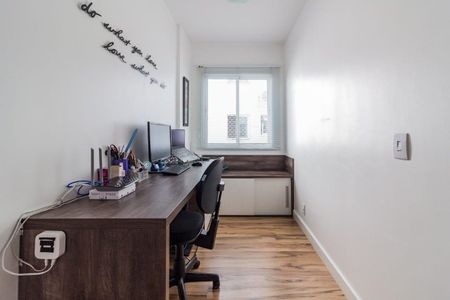 Escritório  de apartamento para alugar com 3 quartos, 106m² em Passo d’Areia, Porto Alegre