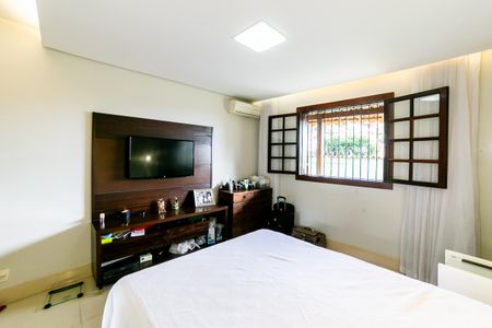 Suíte de casa à venda com 2 quartos, 300m² em Ipê, Belo Horizonte