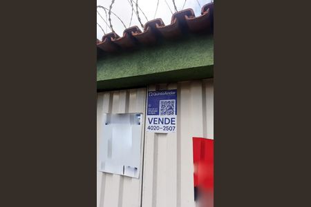Casa à venda com 300m², 2 quartos e 5 vagasPlaca instalada