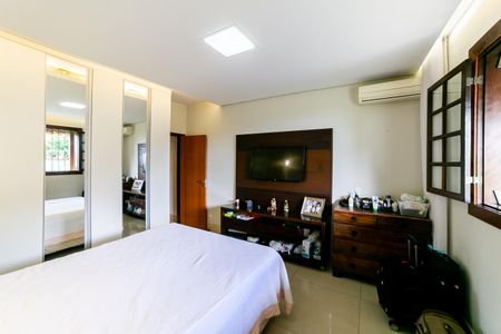 Casa à venda com 300m², 2 quartos e 5 vagasSuíte