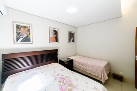 Casa à venda com 300m², 2 quartos e 5 vagasQuarto 1