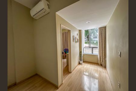 Apartamento para alugar com 72m², 2 quartos e sem vaga