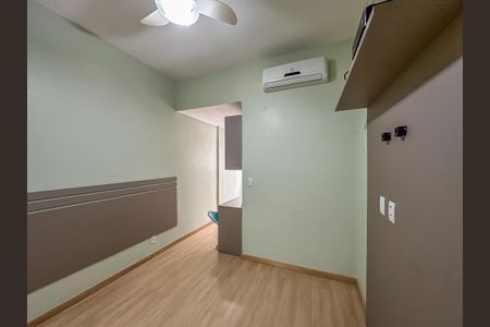 Apartamento para alugar com 72m², 2 quartos e sem vaga
