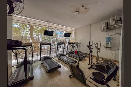 Apartamento para alugar com 72m², 2 quartos e sem vaga