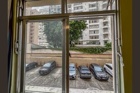 Apartamento para alugar com 72m², 2 quartos e sem vaga