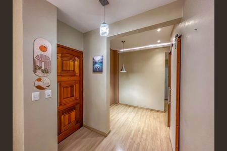 Apartamento para alugar com 72m², 2 quartos e sem vaga