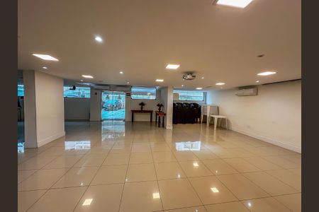 Apartamento para alugar com 72m², 2 quartos e sem vaga