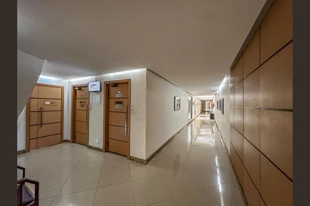 Apartamento para alugar com 72m², 2 quartos e sem vaga