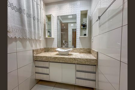 Apartamento para alugar com 72m², 2 quartos e sem vaga