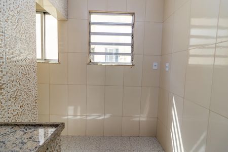 Apartamento para alugar com 47m², 2 quartos e 1 vaga Apartamento para alugar com 47m², 2 quartos e 1 vagaCozinha e Área de Serviço