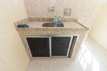 Apartamento para alugar com 47m², 2 quartos e 1 vaga Apartamento para alugar com 47m², 2 quartos e 1 vagaCozinha e Área de Serviço