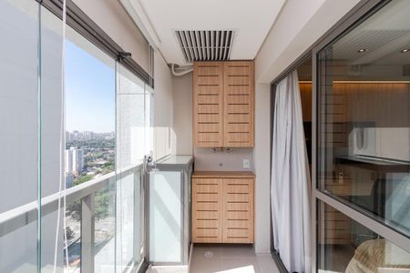 Studio para alugar com 32m², 1 quarto e sem vaga Studio para alugar com 32m², 1 quarto e sem vagaÁrea de serviço