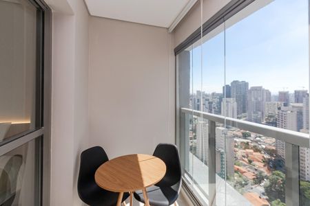 Varanda de kitnet/studio para alugar com 1 quarto, 32m² em Santo Amaro, São Paulo