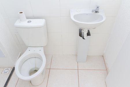 Apartamento para alugar com 45m², 2 quartos e sem vaga Apartamento para alugar com 45m², 2 quartos e sem vagaBanheiro