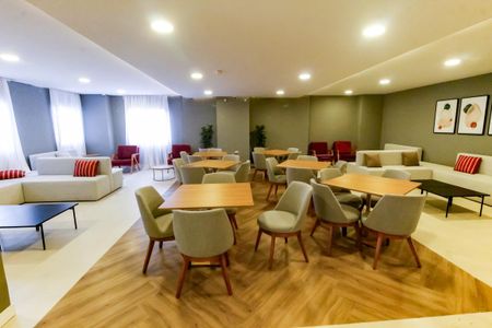 Apartamento à venda com 37m², 2 quartos e sem vaga Apartamento à venda com 37m², 2 quartos e sem vagaÁrea comum - Salão de festas