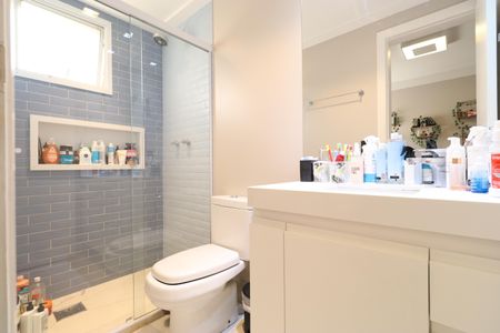 Apartamento à venda com 175m², 4 quartos e 4 vagasBanheiro da Suíte 2