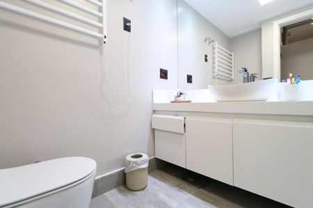 Apartamento à venda com 175m², 4 quartos e 4 vagasBanheiro da Suíte 4