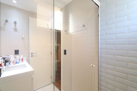 Apartamento à venda com 175m², 4 quartos e 4 vagasBanheiro da Suíte 2