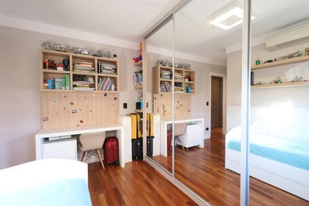 Apartamento à venda com 175m², 4 quartos e 4 vagasSuíte 3