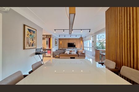 Apartamento à venda com 175m², 4 quartos e 4 vagasDetalhe