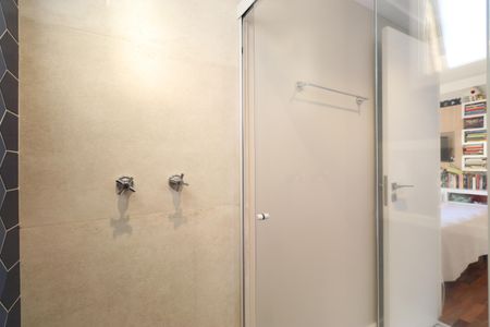 Apartamento à venda com 175m², 4 quartos e 4 vagasBanheiro da Suíte 1