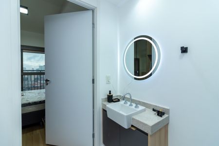 Banheiro de apartamento à venda com 1 quarto, 28m² em Tucuruvi, São Paulo