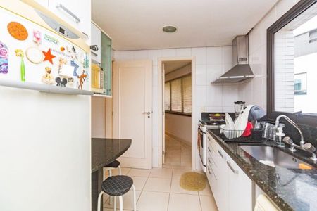 Cozinha  de apartamento para alugar com 3 quartos, 133m² em Petrópolis, Porto Alegre