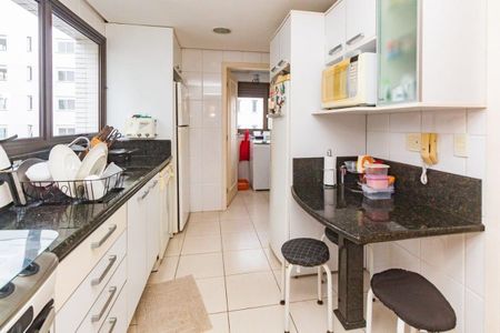 Cozinha  de apartamento para alugar com 3 quartos, 133m² em Petrópolis, Porto Alegre
