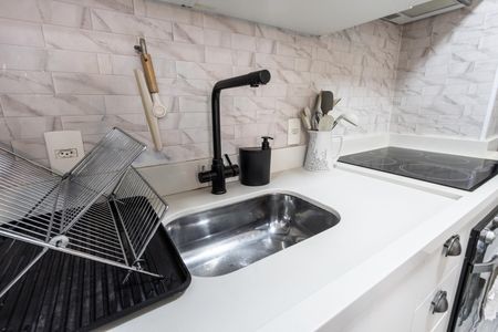 Apartamento para alugar com 34m², 2 quartos e sem vaga Apartamento para alugar com 34m², 2 quartos e sem vagaCozinha e Área de Serviço