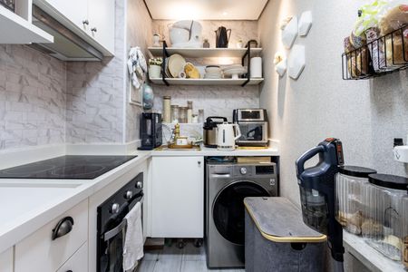 Apartamento para alugar com 34m², 2 quartos e sem vaga Apartamento para alugar com 34m², 2 quartos e sem vagaCozinha e Área de Serviço