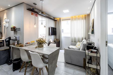 Apartamento para alugar com 34m², 2 quartos e sem vaga Apartamento para alugar com 34m², 2 quartos e sem vagaSala