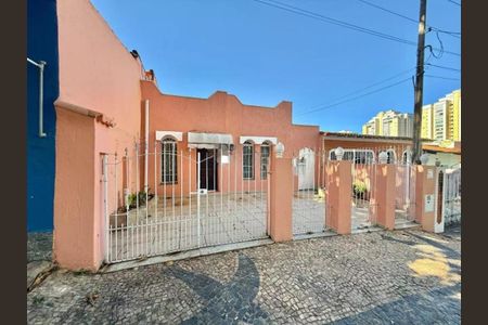 Casa à venda com 157m², 3 quartos e 2 vagasFoto 02