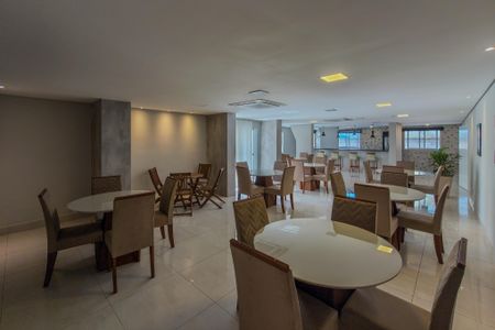 Apartamento para alugar com 80m², 2 quartos e 1 vaga Apartamento para alugar com 80m², 2 quartos e 1 vagaÁrea comum - Salão de festas