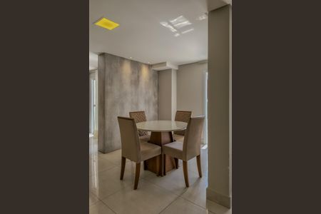 Apartamento para alugar com 80m², 2 quartos e 1 vaga Apartamento para alugar com 80m², 2 quartos e 1 vagaÁrea comum - Salão de festas