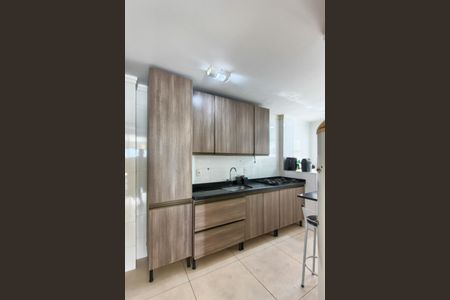 Apartamento para alugar com 80m², 2 quartos e 1 vaga Apartamento para alugar com 80m², 2 quartos e 1 vagaCozinha