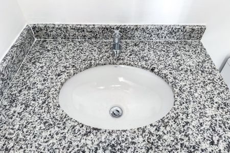 Apartamento à venda com 51m², 2 quartos e 1 vaga Apartamento à venda com 51m², 2 quartos e 1 vagaBanheiro