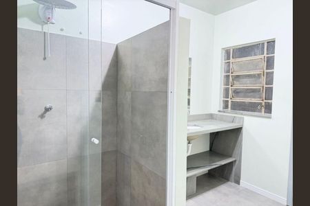 Banheiro 1 de apartamento para alugar com 3 quartos, 87m² em Bom Fim, Porto Alegre