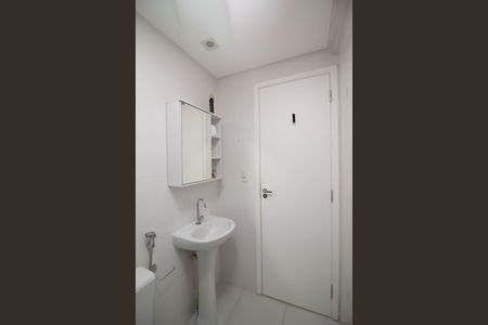 Apartamento à venda com 58m², 2 quartos e 1 vaga Apartamento à venda com 58m², 2 quartos e 1 vagaBanheiro