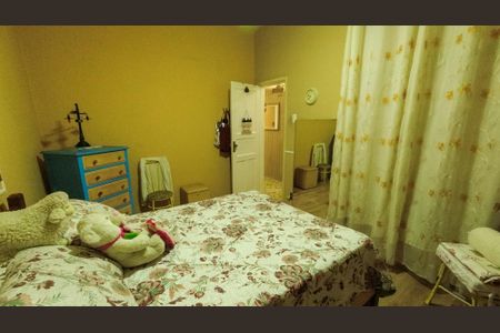 Casa à venda com 200m², 5 quartos e 2 vagasQuarto 2