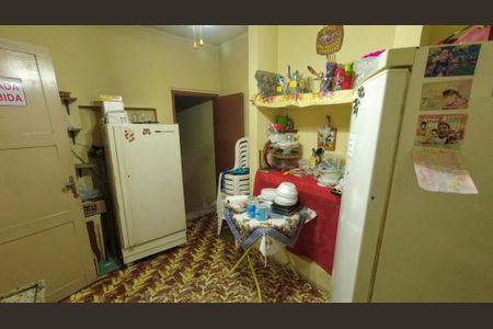 Casa à venda com 200m², 5 quartos e 2 vagasCozinha do Salão de Festas