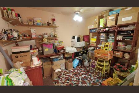 Casa à venda com 200m², 5 quartos e 2 vagasÁrea comum