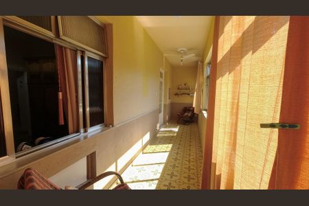 Varanda de casa à venda com 5 quartos, 200m² em Vista Alegre, Rio de Janeiro