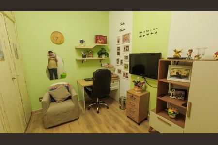 Casa à venda com 200m², 5 quartos e 2 vagasEscritório