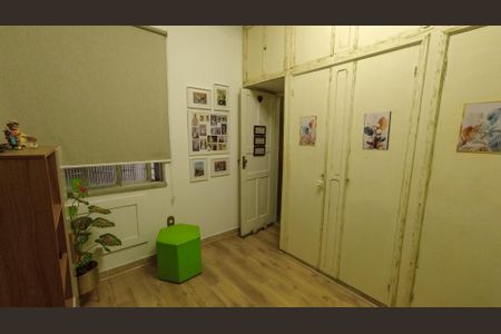 Casa à venda com 200m², 5 quartos e 2 vagasEscritório