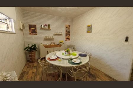 Casa à venda com 200m², 5 quartos e 2 vagasCopa