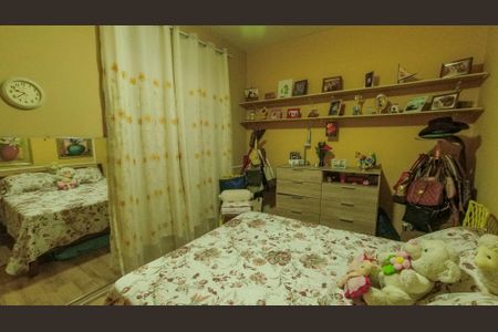 Casa à venda com 200m², 5 quartos e 2 vagasQuarto 2